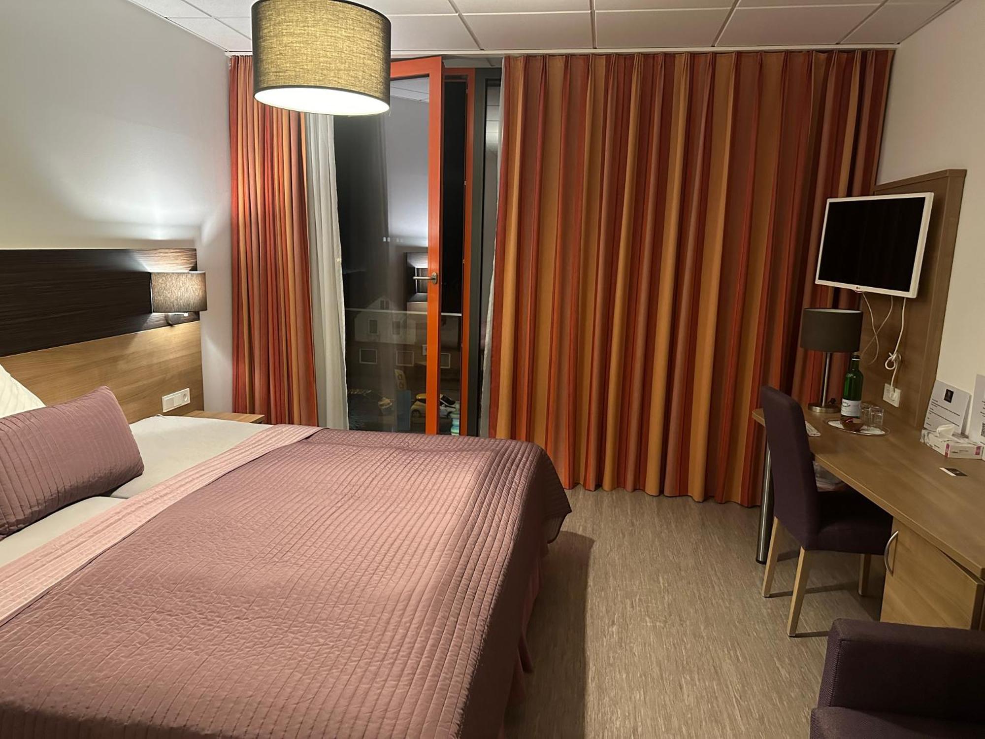 Hotel Efcannos Vechelde Esterno foto